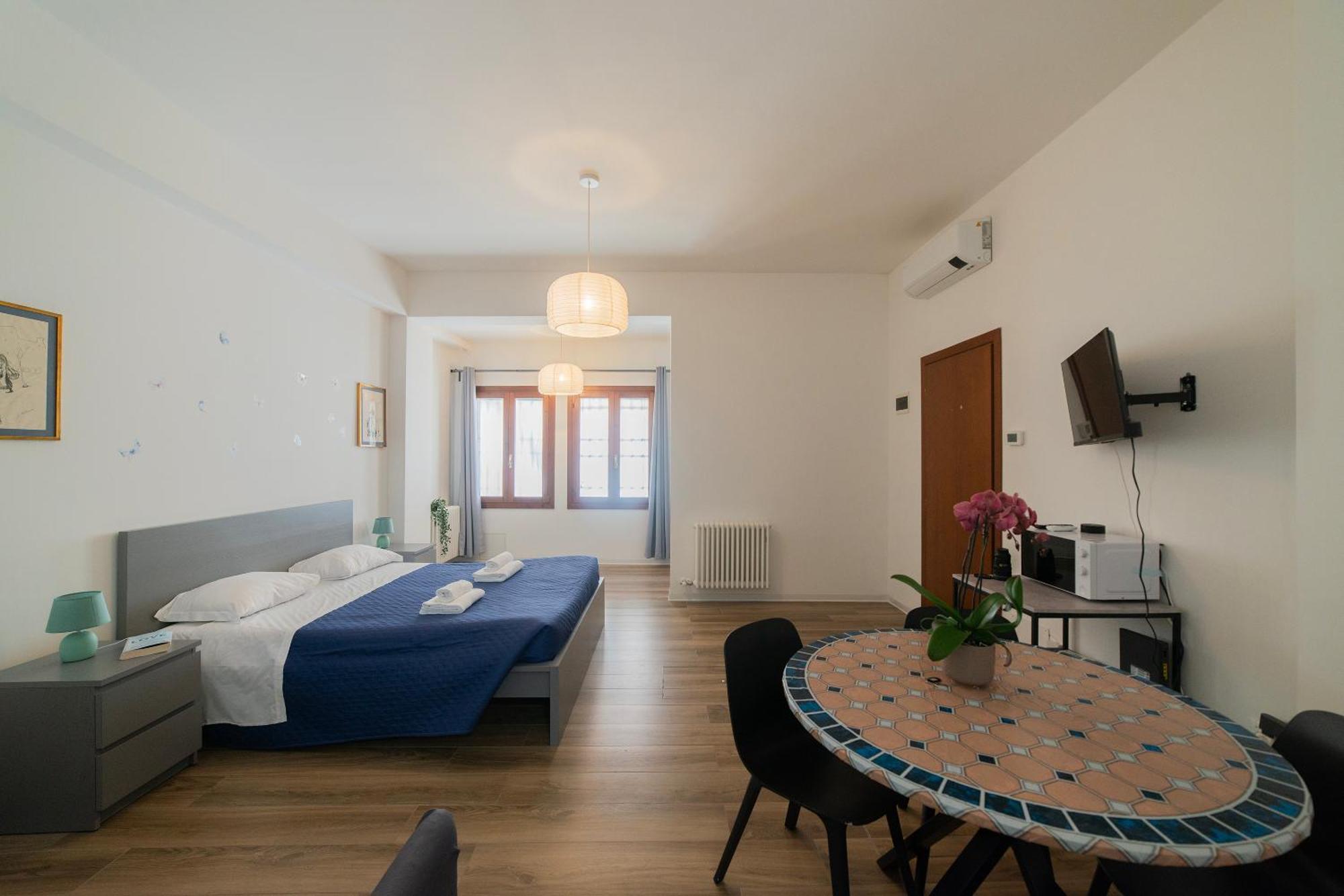 Twin Grande, Grazioso Pied-A-Terre A Venezia Veneza Exterior foto