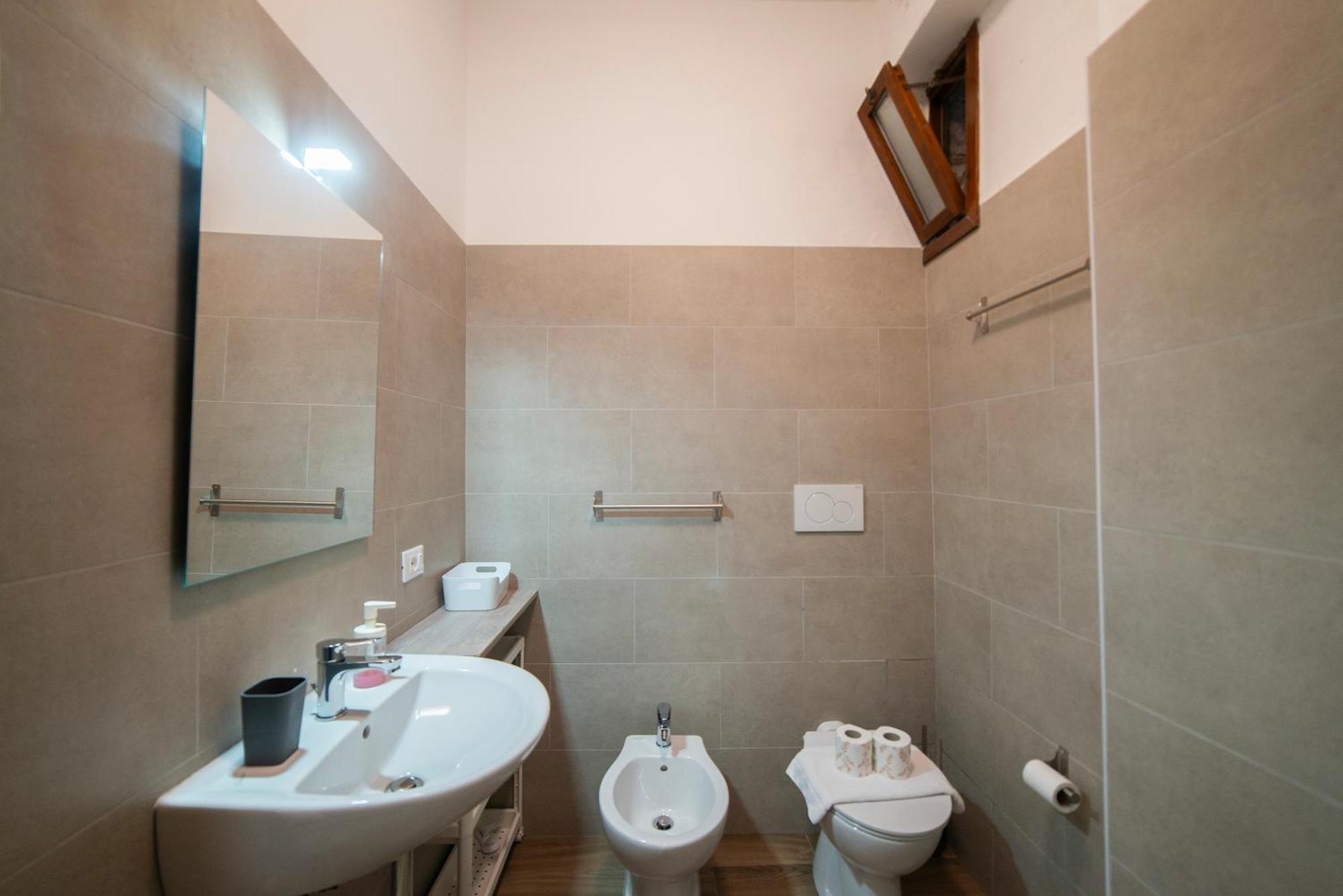 Twin Grande, Grazioso Pied-A-Terre A Venezia Veneza Exterior foto